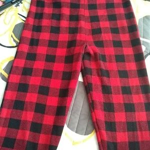 Plaid red leggings.